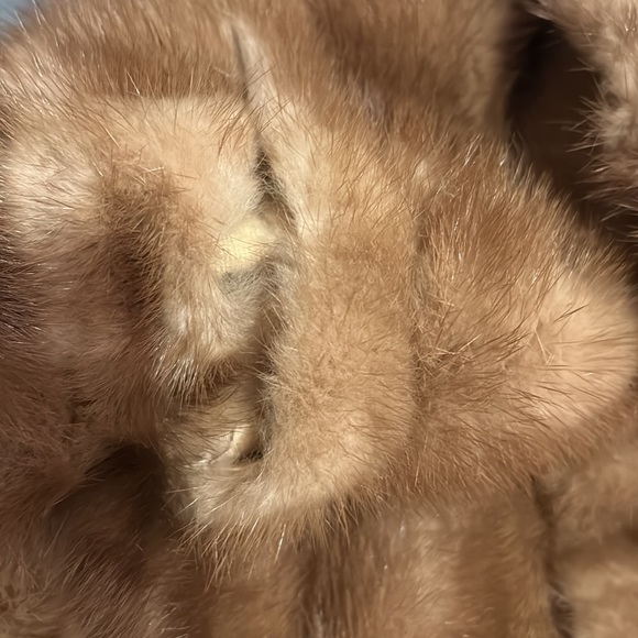 Vintage 1950s Mink Fur Stole from Macy’s Little Shop - Picture 6 of 8